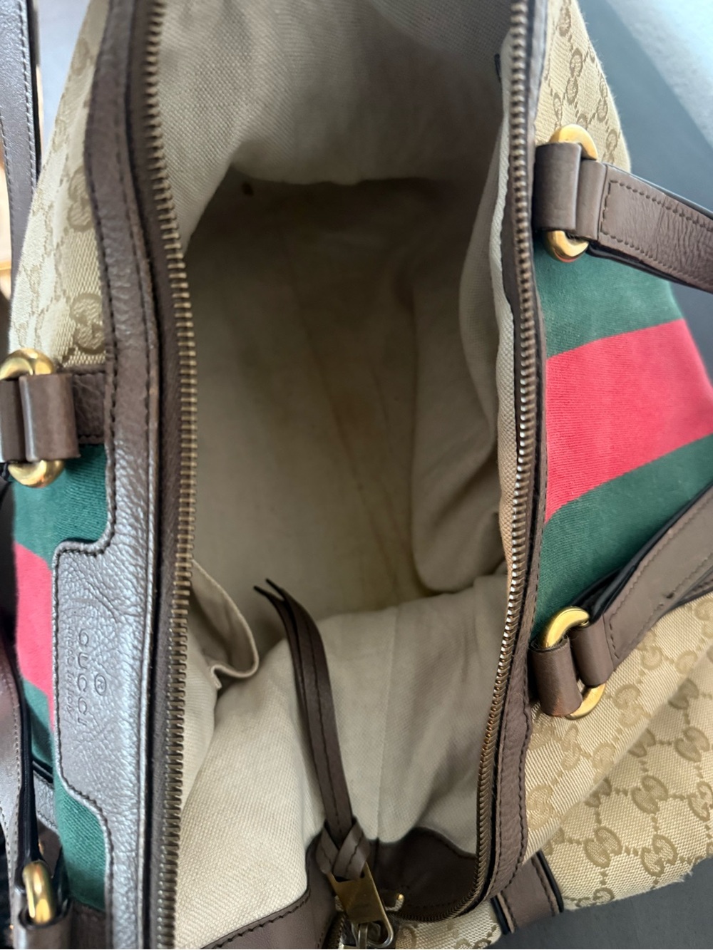 Gucci Beige GG Canvas Tote with Green and Red Center Stripe - Picture 5 of 12